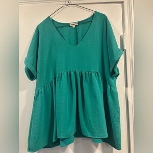 Umgee Green V-Neck Flowy Blouse